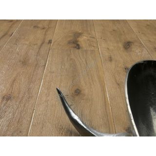 Bassano Parquet / Hand scraped oak parquet / Opera Prima Oak Honey Effect