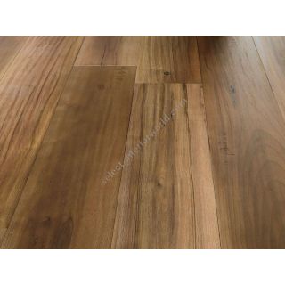 Bassano Parquet / Hand scraped walnut parquet / Bassano 1832 European Walnut