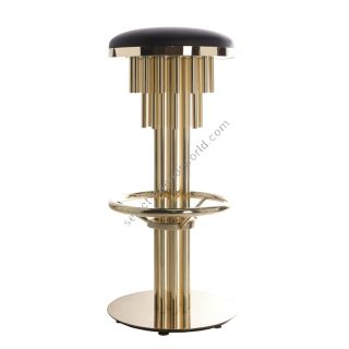 Castro Lighting / Bar Stools / Projection