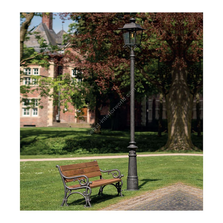 Iron nature finish (cm.: H 300 / inch: H 118") 