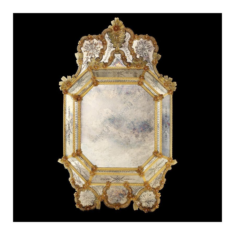 Amber / Gold / Antique effect finish