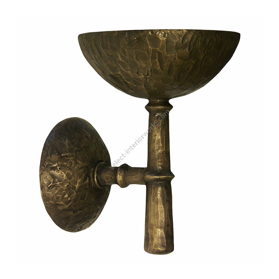 Natural patina finish