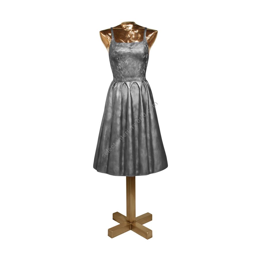 Polished bronze finish with grey patina