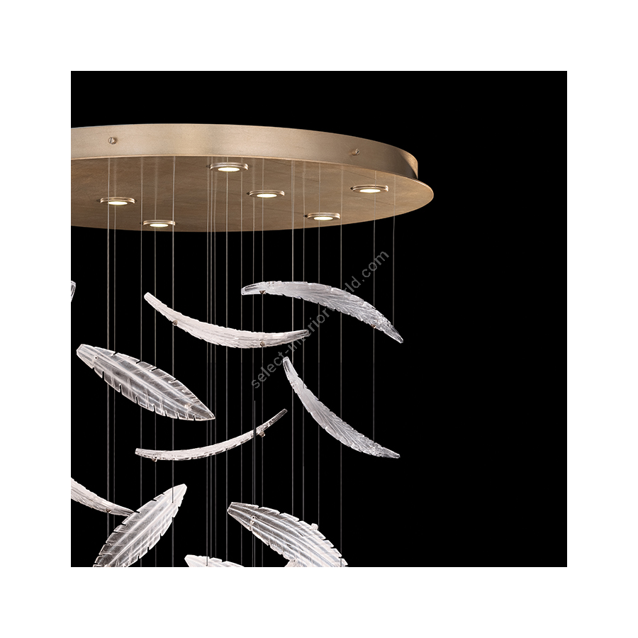 Elevate 32″ 895840-222 Gold / White “Plumes”