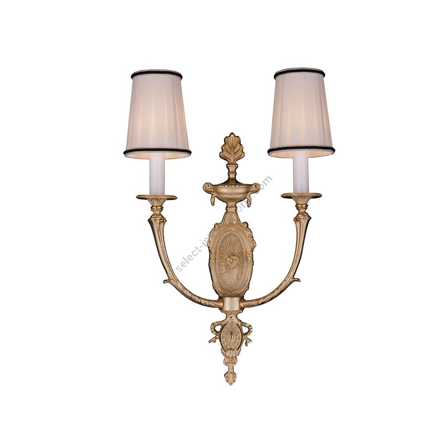 Wall bracket / French Gold finish / With beige-pleated lampshade