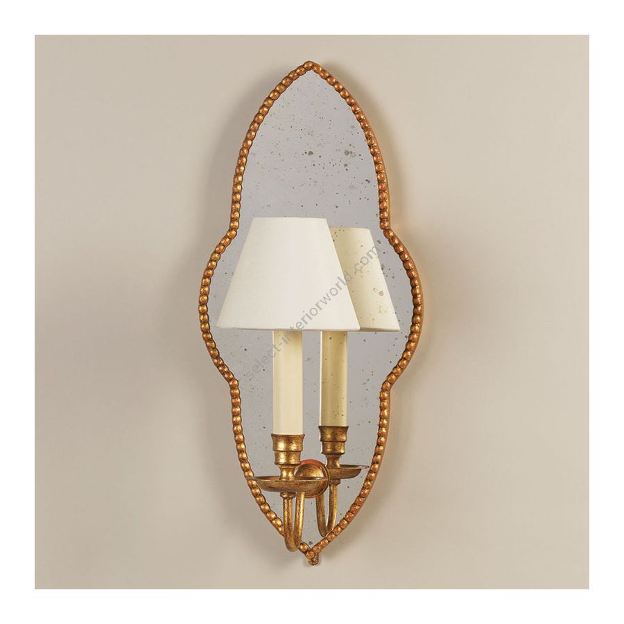 Wall lamp / Giltwood finish / Laminated type of lampshade / Cream colour, material silk