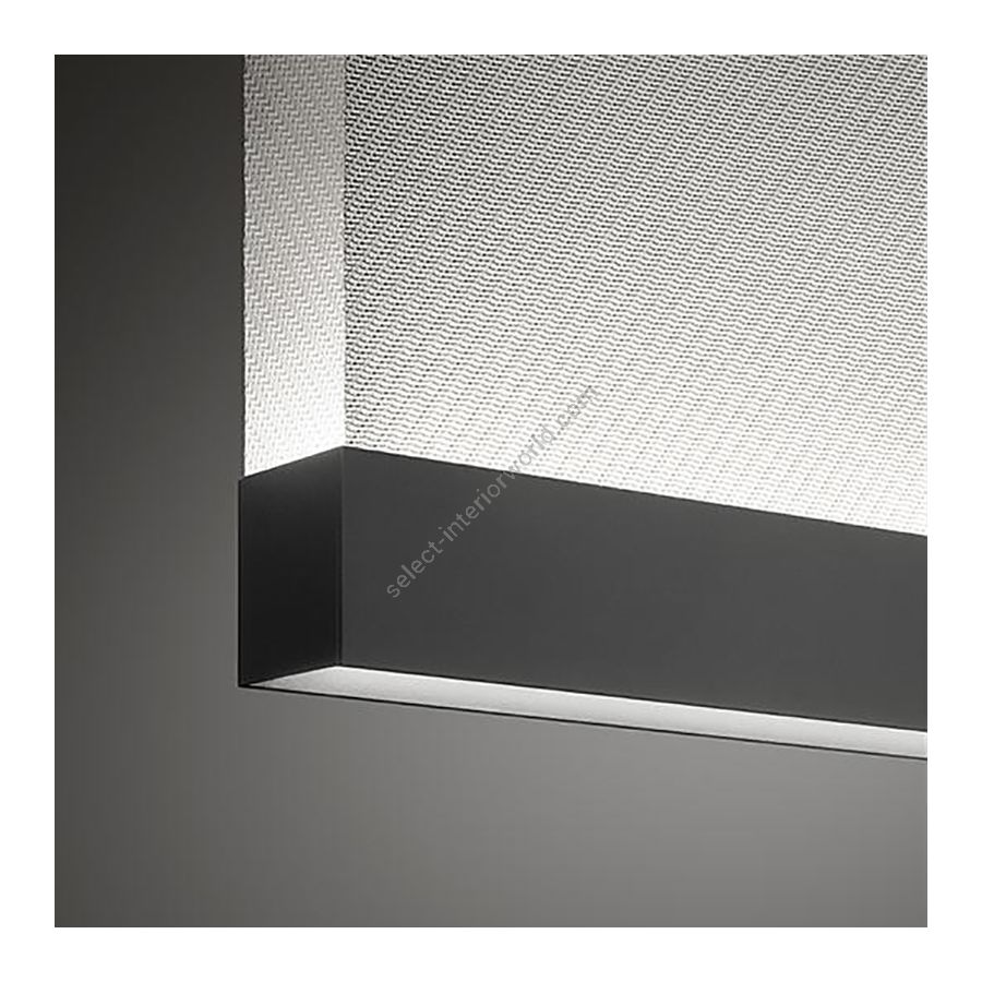 White screen and graphite profile matt lacquer finish