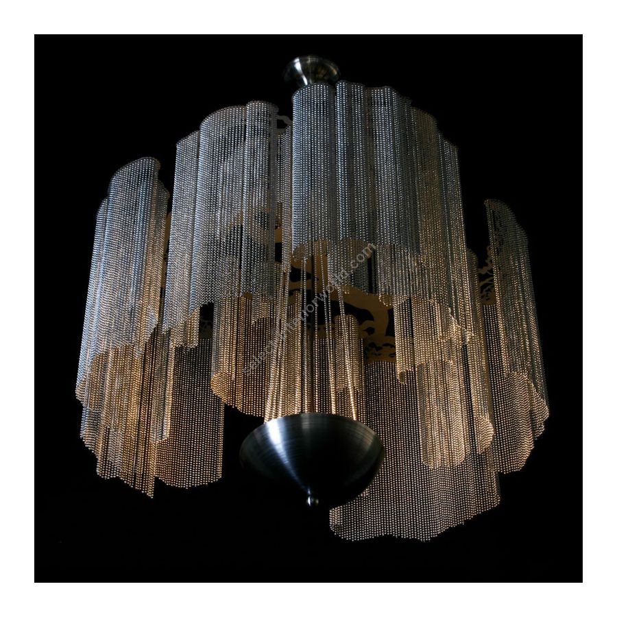 Silver color range, cm.: 90 x 70 x 70 / inch.: 35" x 28" x 28" size