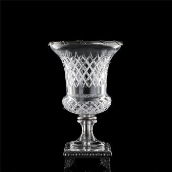 Badari / Decorative Vases / Medici V1-101/07/TR