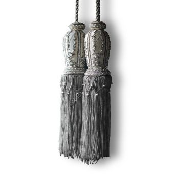 Beaumont & Fletcher / Rings and brushes / Ariel Tie Back