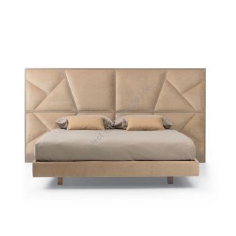 Corte Zari / Panel Beds / Mondrian Slim