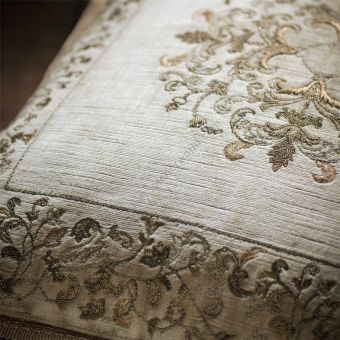 Beaumont & Fletcher / Pillows / Felicia