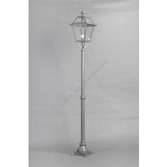 Officina Ciani / Outdoor Post Lights / Iron GL3007POLE-1 Lungarno