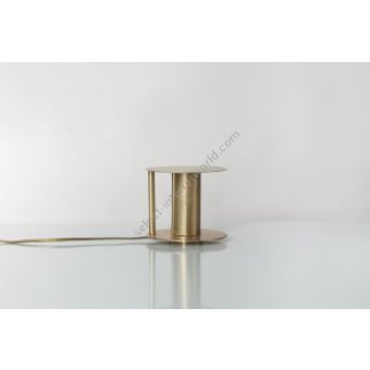 LumArt / Table Lamps / Whisper S 7140