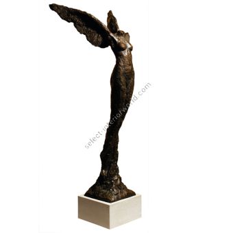 Tom Corbin / Author's sculpture / Luna
