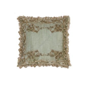 Beaumont & Fletcher / Pillows / Viola Cushion