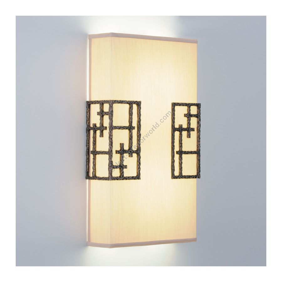 Antiqued Yellow Bronze finish