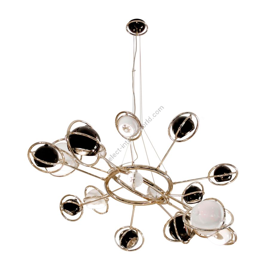 Finish: Body: Gold Plated; Shade: Glossy Black and Glossy White (exterior) White Matte (inside)