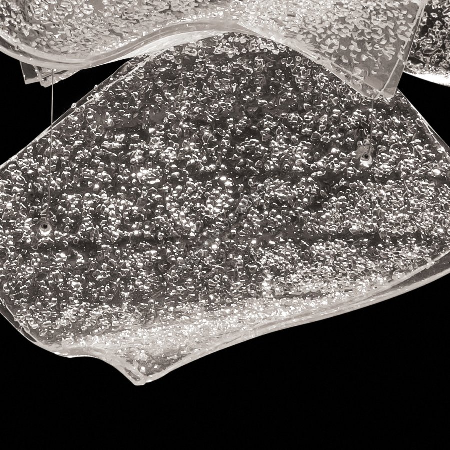 Elevate 23″ 895640-261 Gold / Frozen Pages