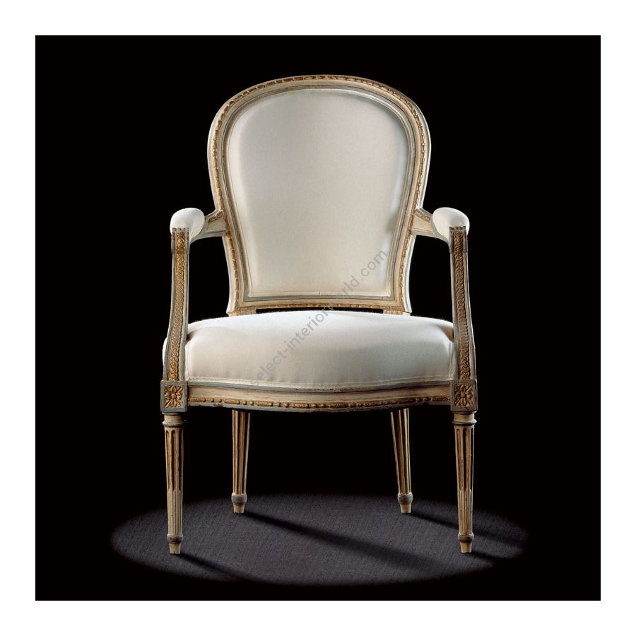 Antique White - Blue - Gold finish with White off calico