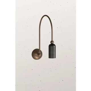 Il Fanale / Wall Lights / Madame 288.10.ME 288.10.ON