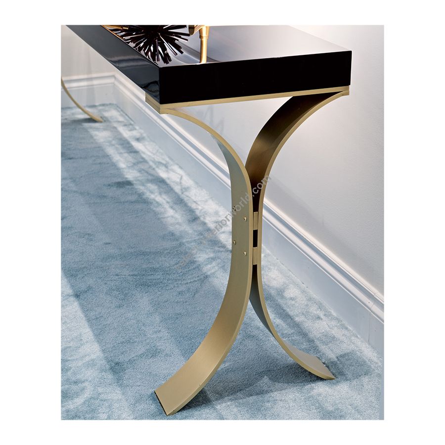 Satin brass finish