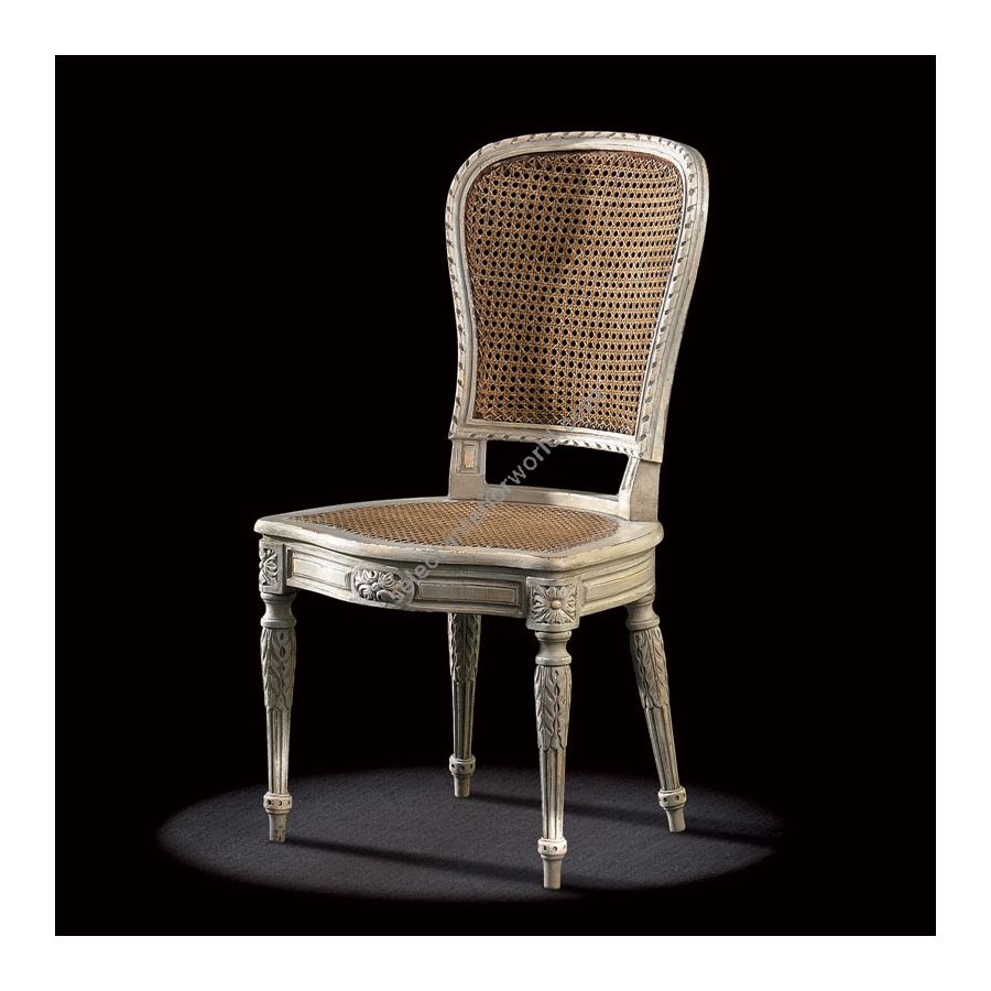 Antique Grey finish