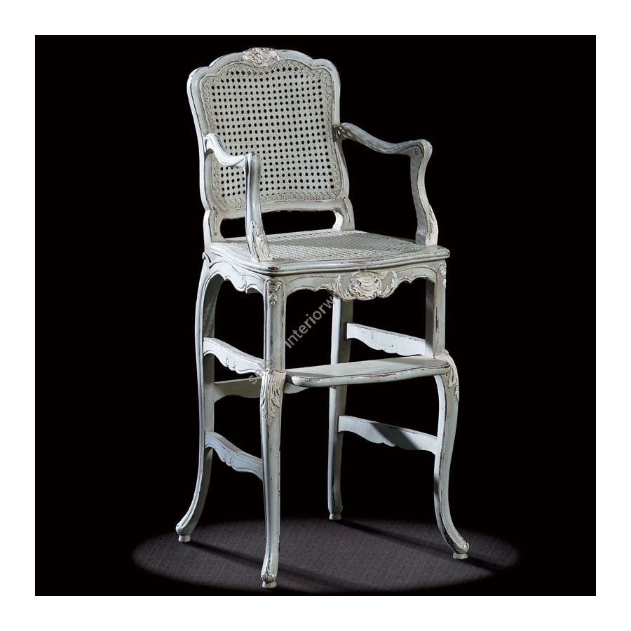 Antique Grey finish