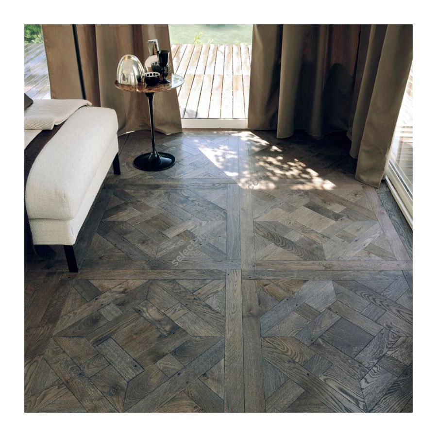 Finish: Oak Grey