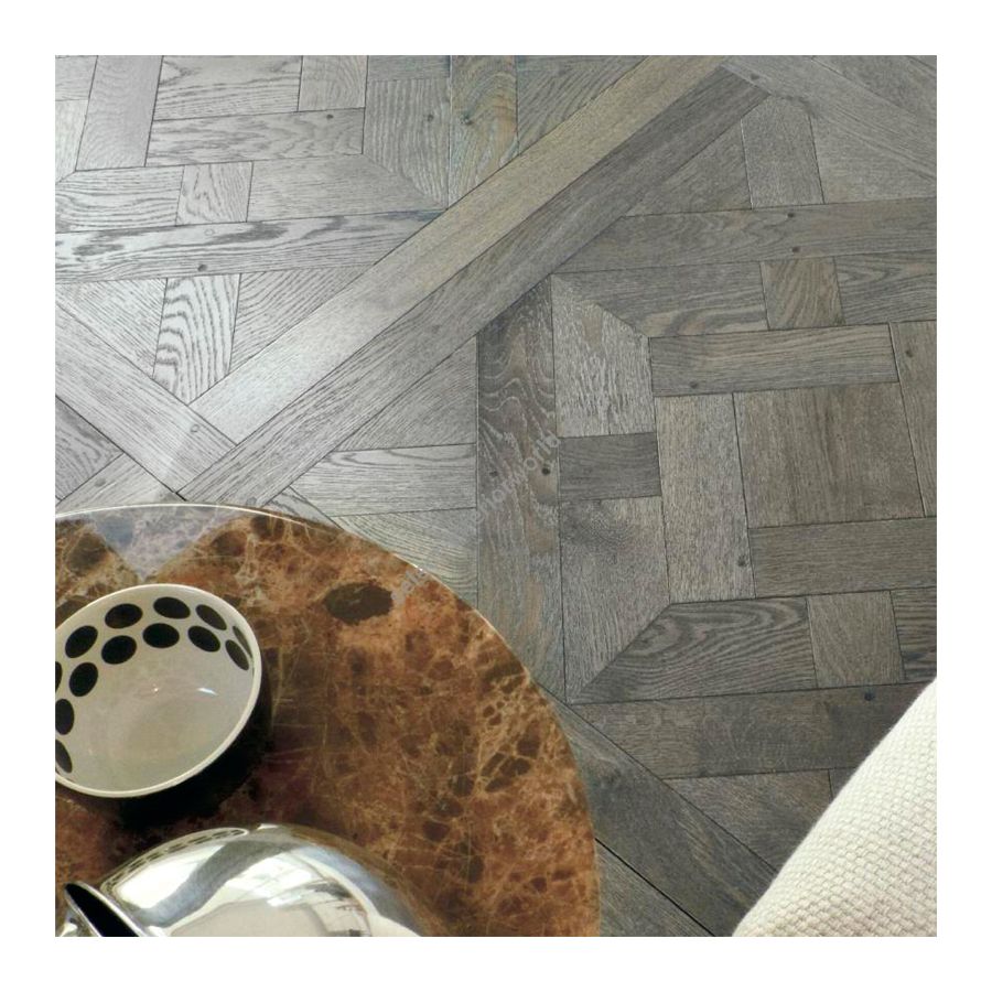 Finish: Oak Grey