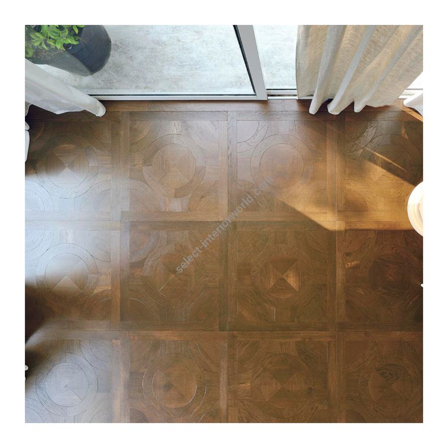 Finish: Oak Medium