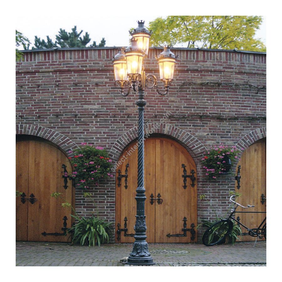 Iron nature finish, 4 light ( cm.: 444 x 103.5 x 103.5 / inch: 174.8" x 40.8" x 40.8")