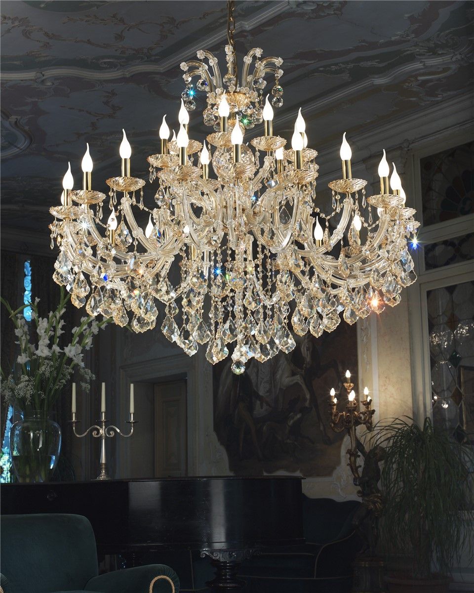Italian Luxury Lighting / Chandeliers / Maria Theresa 30 Lights 1114 030 Topaz