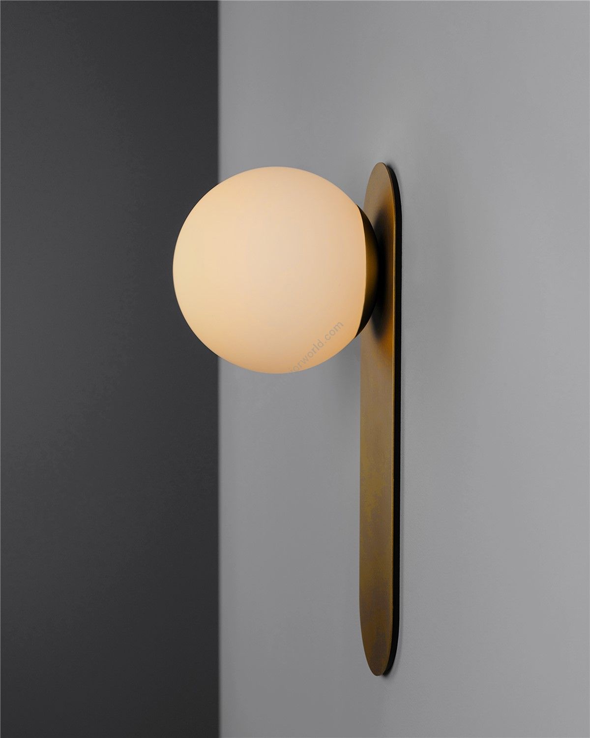 Schwung design / Wall Sconces / Adrion L
