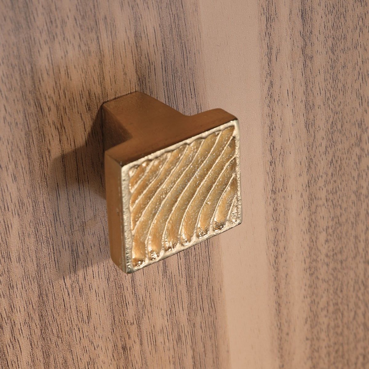 Objet Insolite / Cabinet pulls / Boutons de tirage Ondes