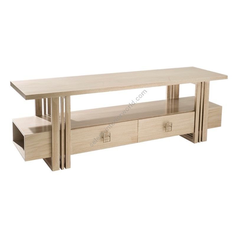 Adriana Hoyos / Konsolentische / Grafito Entertainment 100