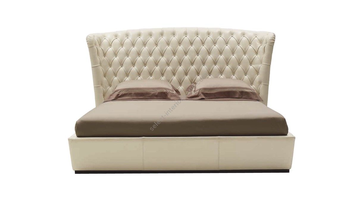 Ulivi Salotti, Betten, Neumond