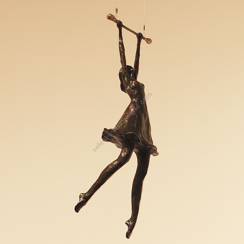 Tom Corbin / Skulptur / Girl on Trapeze S2355