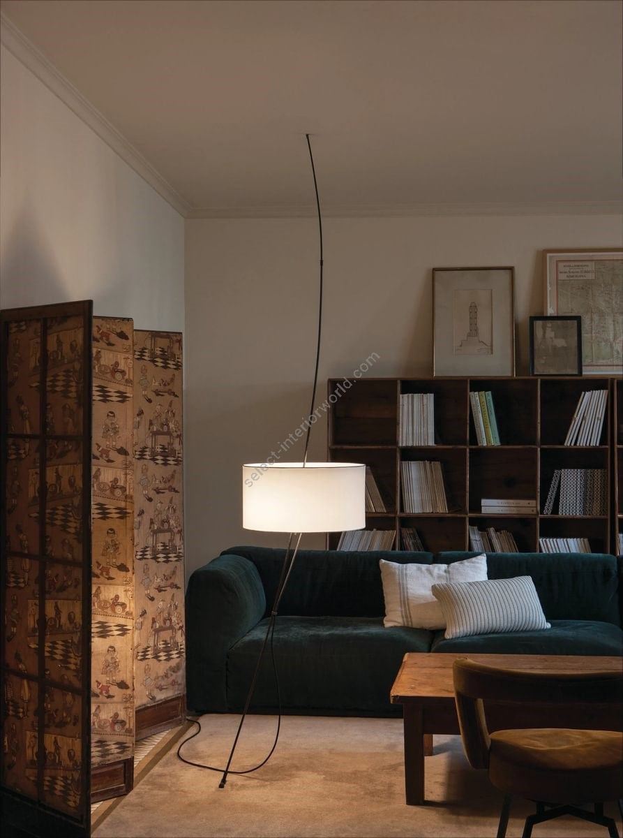 Carpyen / Floor Lamps / Totora