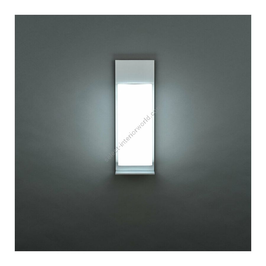 Satin Nickel finish (cm.: H 45.7 x W 12.7 / inch.: H 18" x W 5")