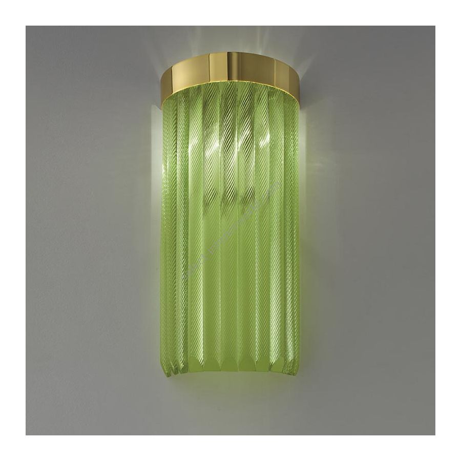 24 Kt gold plate finish / Green3 glass colour / Cut T30 type of glass / cm.: 52 x 12 x 12 / inch.: 20.47" x 4.72" x 4.72"