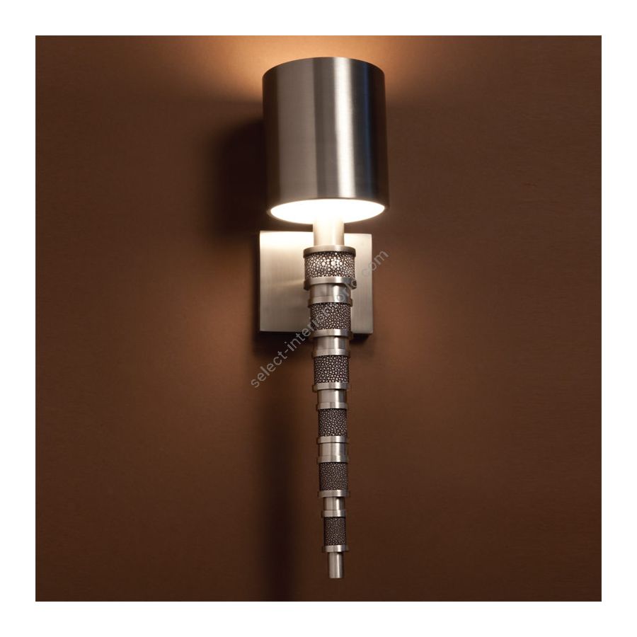 Polished Nickel, Chocolate Shagreen finish