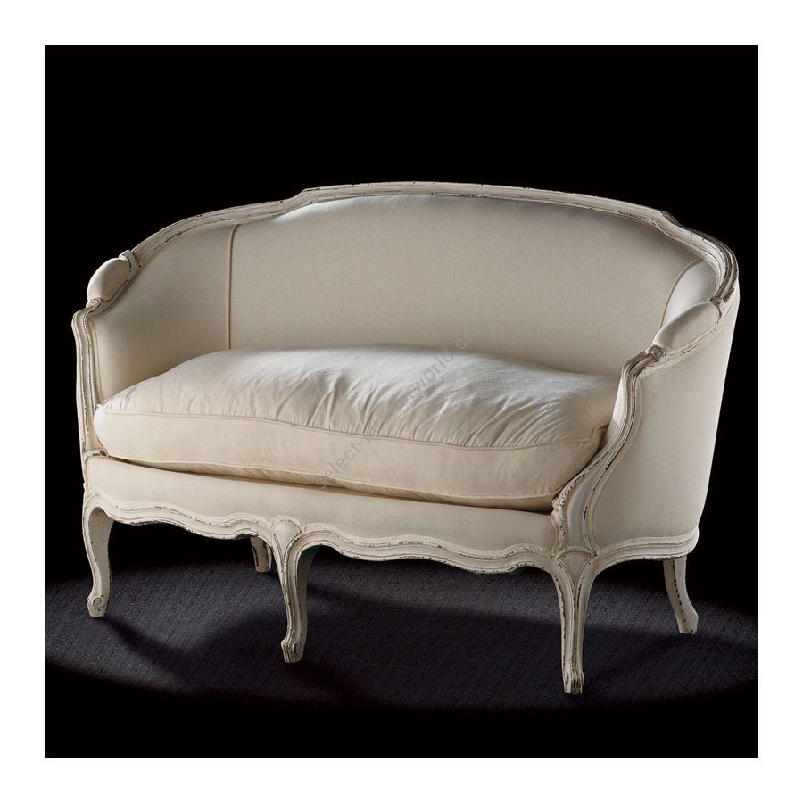 Antique White finish