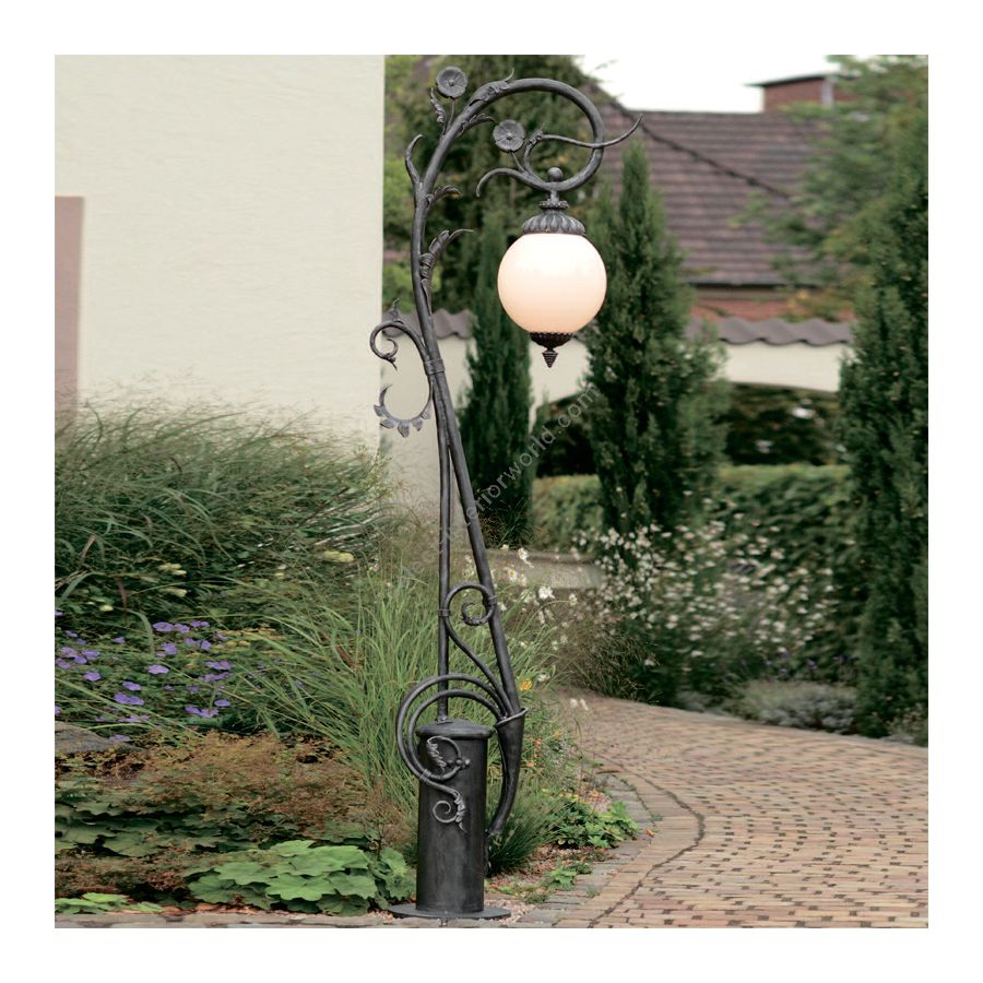 Schwarz-silber Farben