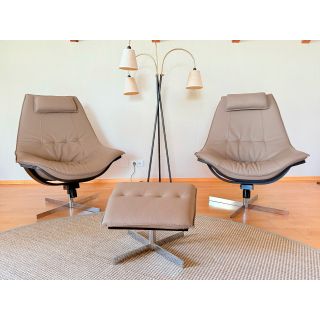 Roche Bobois /FLIGHT / made in France / Sidney leather and natural wood / Set of Two Armchairs with Pouf / In stock