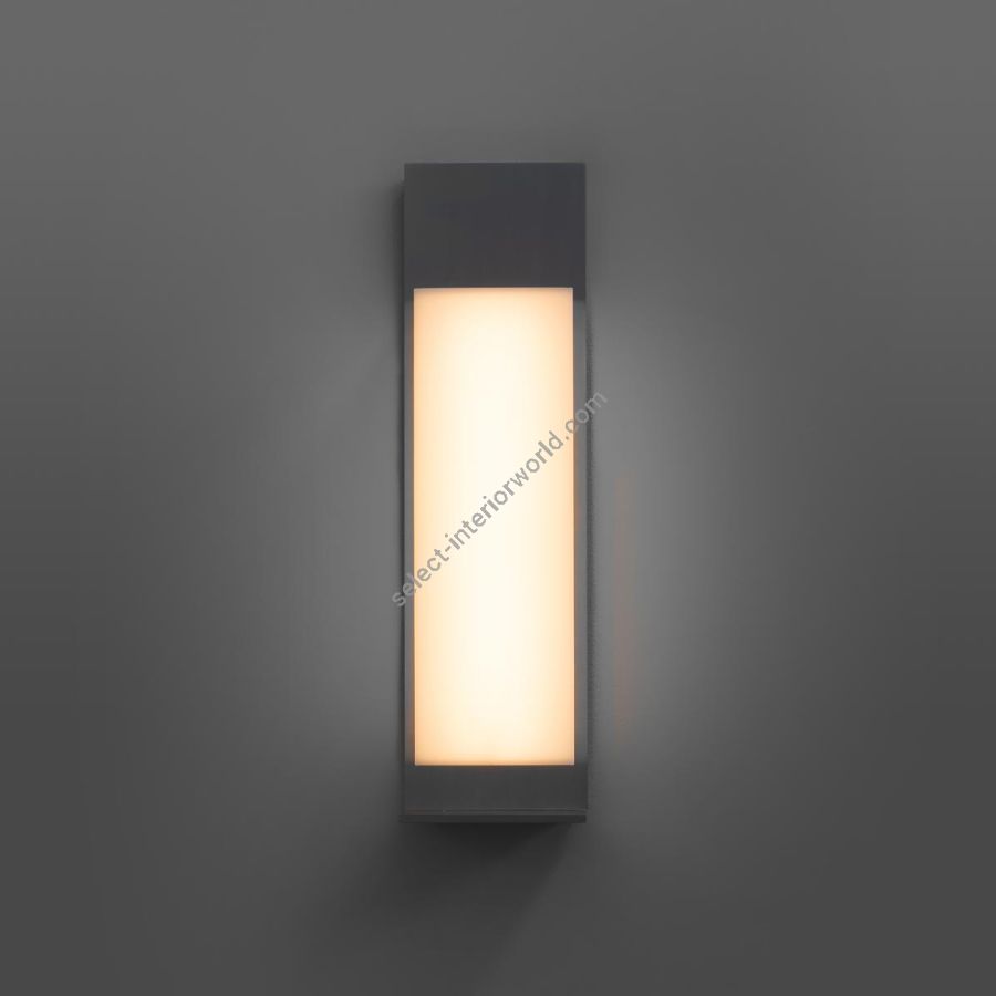 Wall sconce / Blackened Aluminum finish