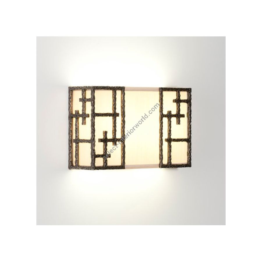 Antiqued Yellow Bronze finish