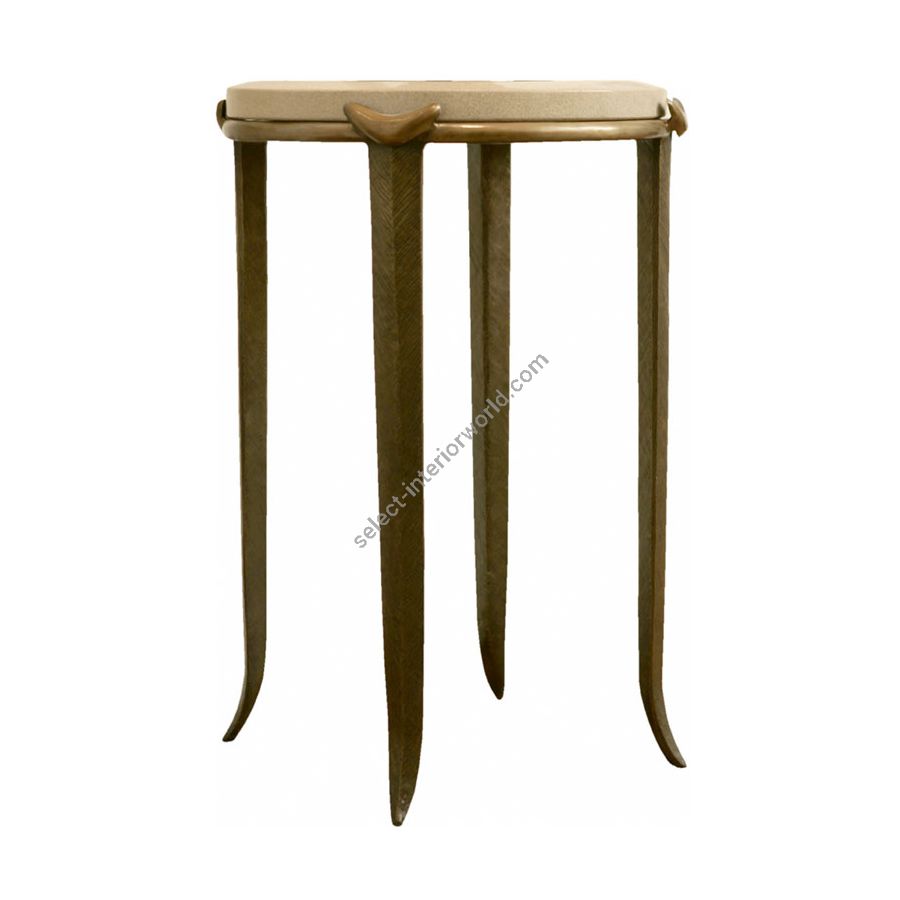 Natural patina finish