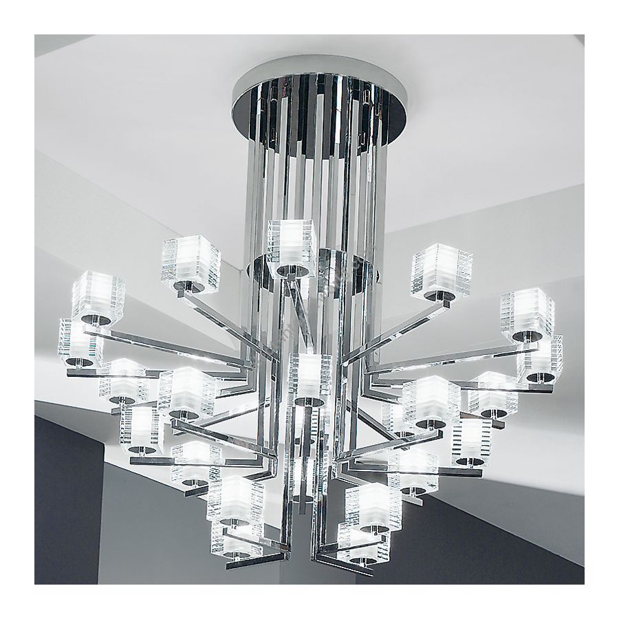 Elegant chandelier / Chrome finish / 24 lights (cm.: 102 x 108 x 108 / inch.: 40.1" x 42.5" x 42.5")
