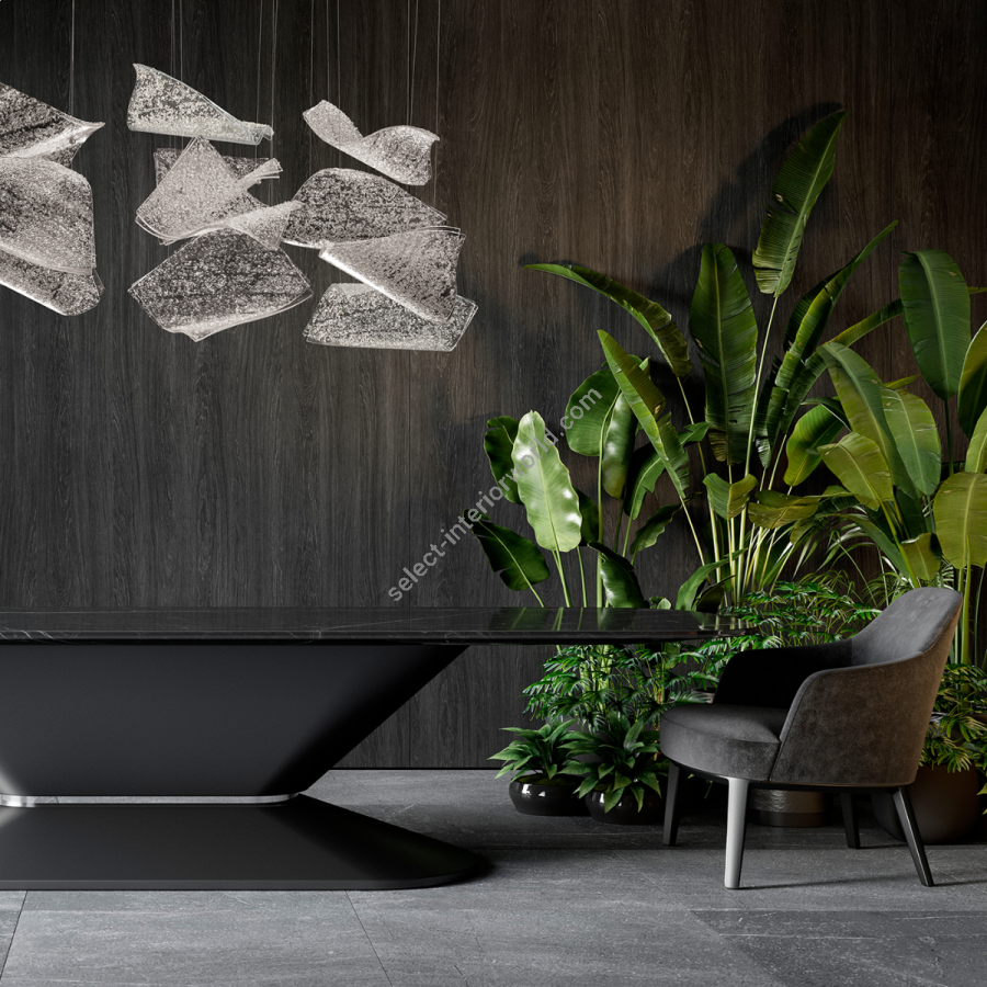 Elevate 50″ 895140-161 Silver / Frozen Pages